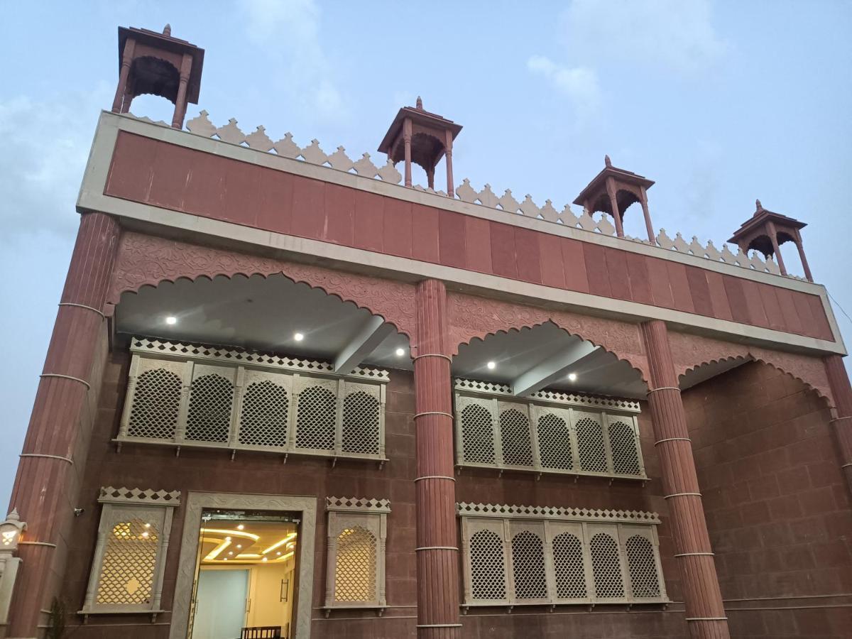 Hotel Rajwada Palace 오르차 외부 사진