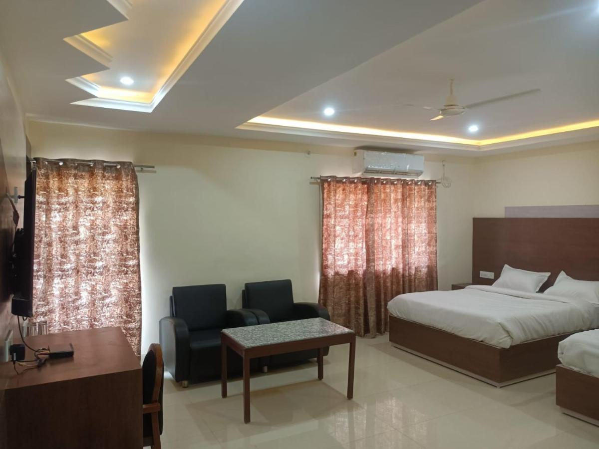 Hotel Rajwada Palace 오르차 외부 사진