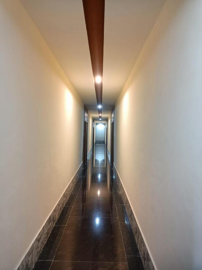 Hotel Rajwada Palace 오르차 외부 사진